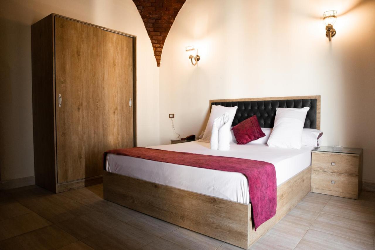 Heru Pyramids View Hotel Каїр Екстер'єр фото